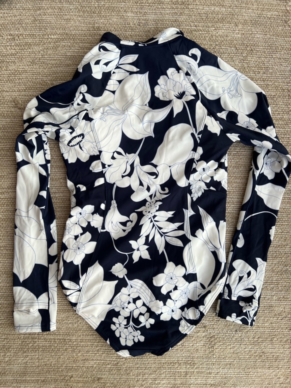 Lands' End Navy Blue & White Floral Long-Sleeve Rash Guard Swimsuit size 6P - Picture 2 of 9